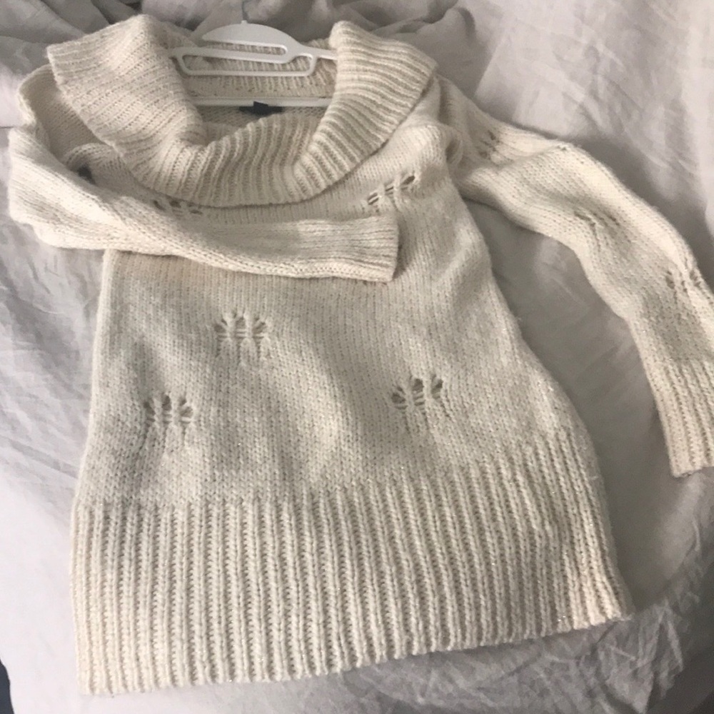 bebe Sweater Tunic with Lace Pattern, sz M/L